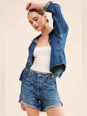 We The Free Palmer Denim Shorts cuffed hem front patch pockets denim shorts
